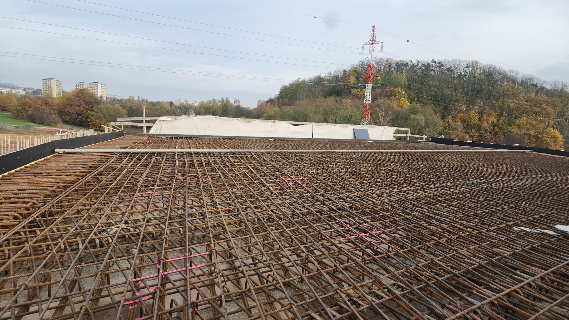 Příprava před betonáží nosné konstrukce obchvat Česká Lípa